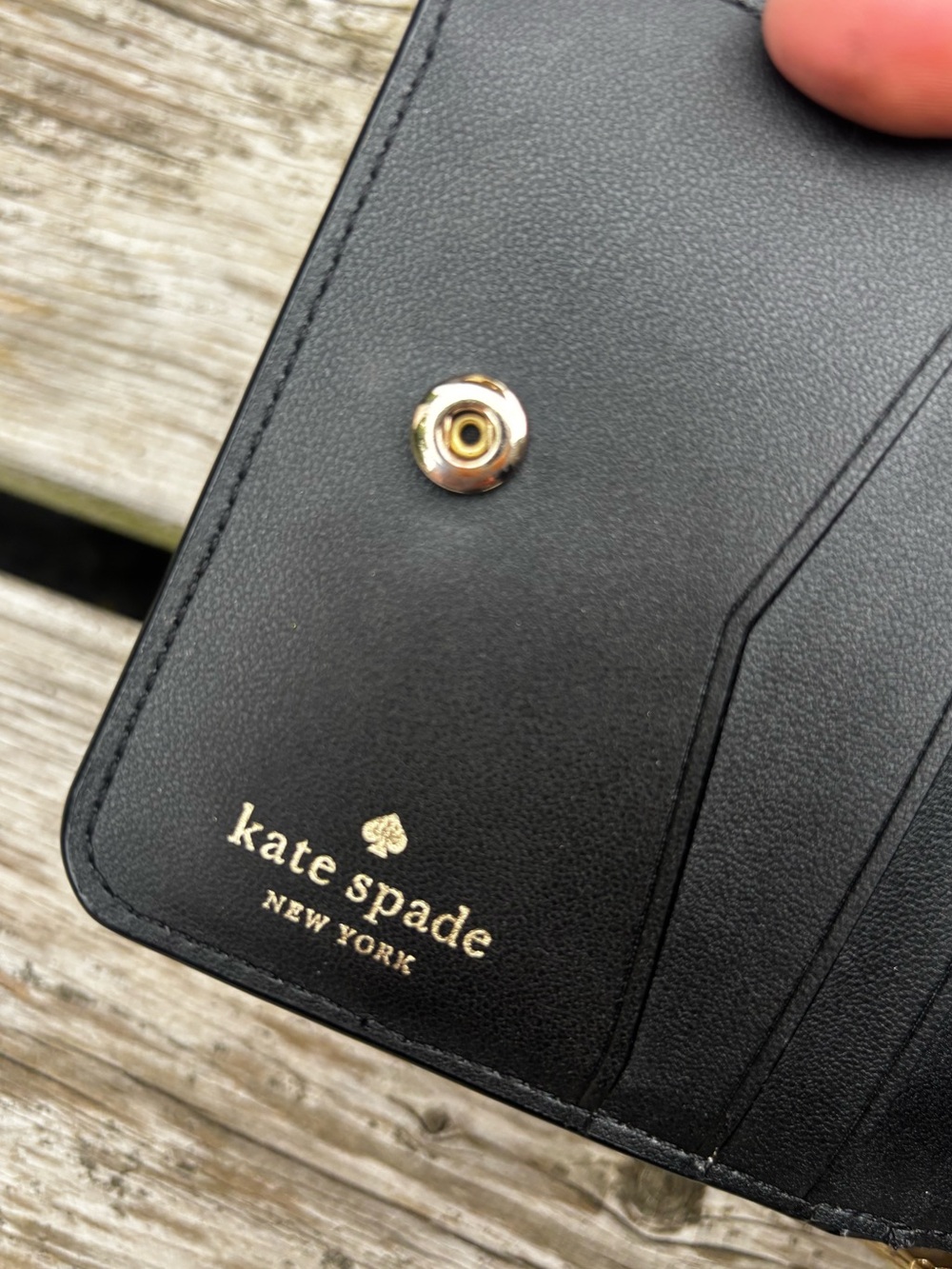 kate spade Two-Tone Black and Cream Compact Zip Wallet - Picture 3 of 3